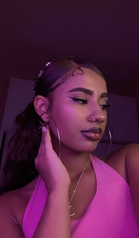 baddiejuu art pornstar pic