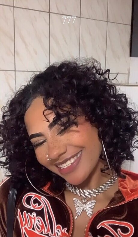 baddiejuu high quality star image