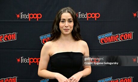 Cristin Milioti sexy actress pic