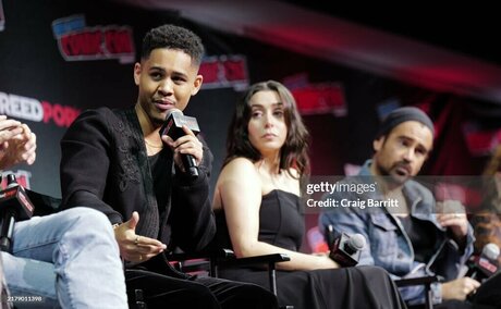 Cristin Milioti pretty model photo