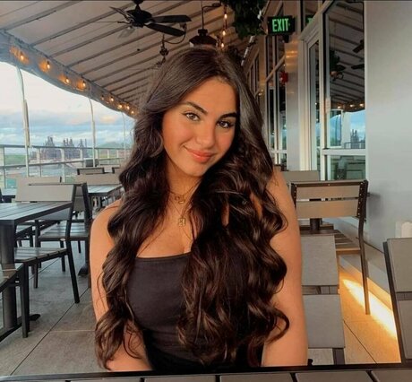 Kayla Elias star nude pic