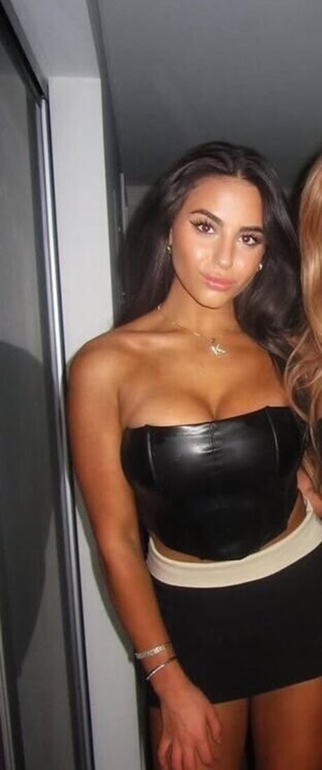 Kayla Elias model sexy gallery