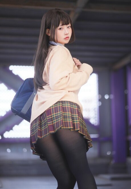 Kogane Akino nude actress photos