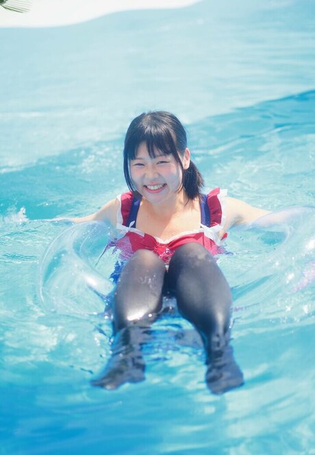 Kogane Akino pornstar pretty image