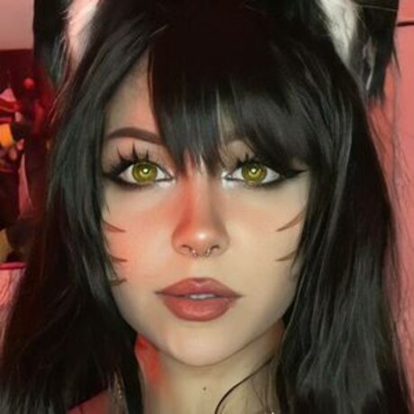 Laurinchhhe model beautiful pic