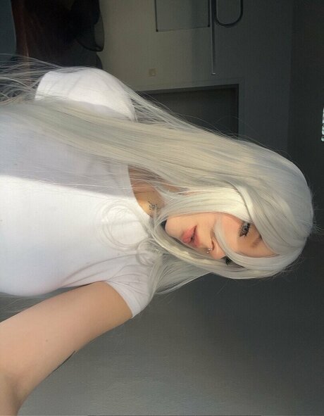 Laurinchhhe pretty model img