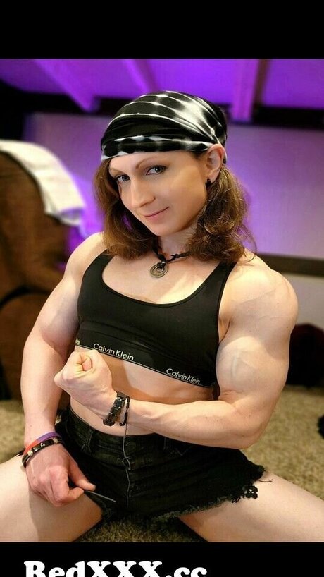 Real macw xxx actress pics