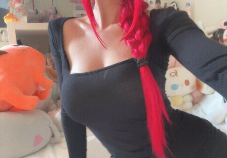 komocos pretty model pics