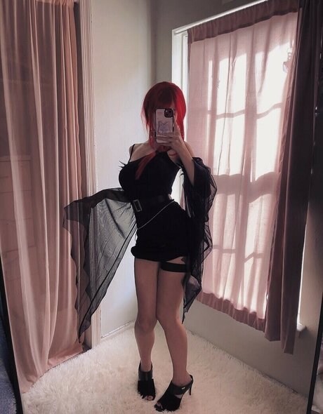 komocos model nice photos