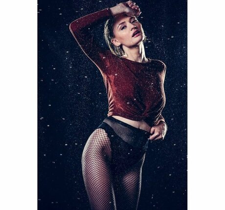 ashleyyy597 pornstar free photo