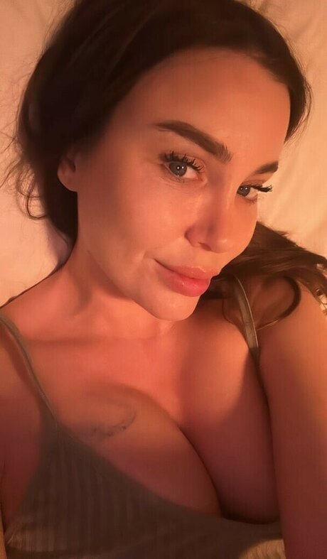 Es1nce perfect actress archive