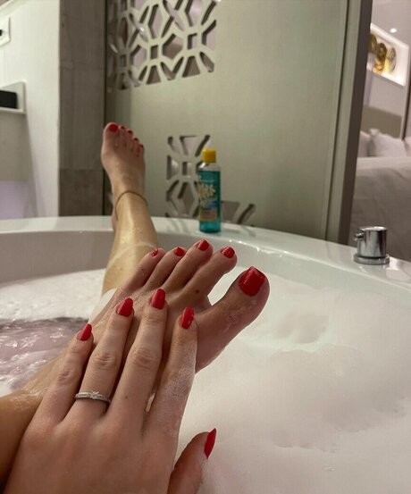 pregnant threesome onlyfans hd pics