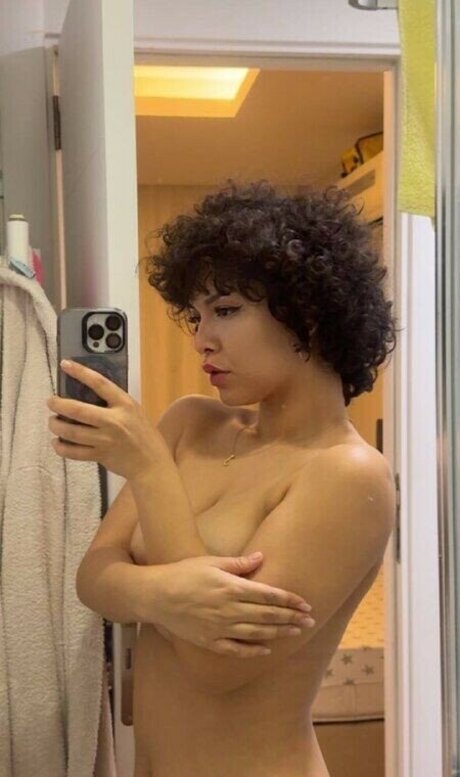 Jupiter1202 erotic model picture