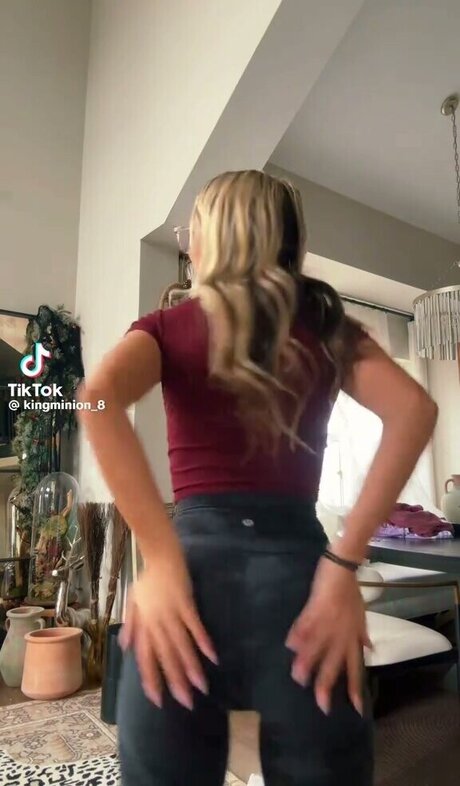 Ava Nucci star nude images