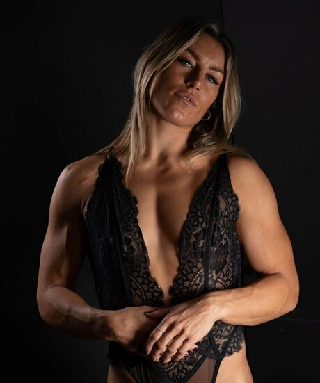 Lauren Stallwood nude pornstar images