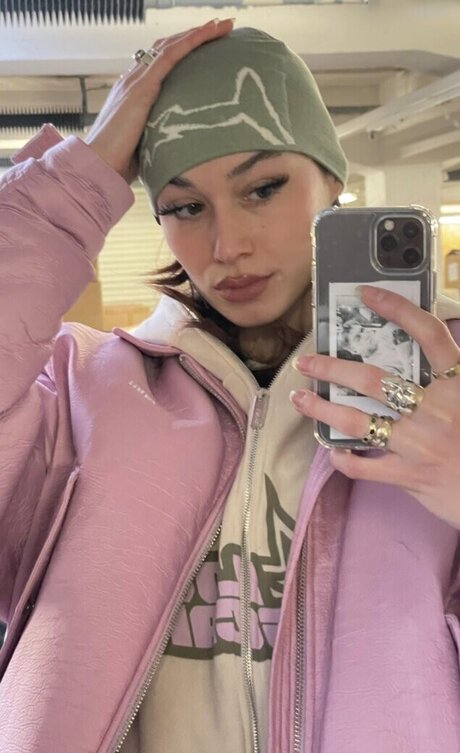 Janaxnell pretty actress pic