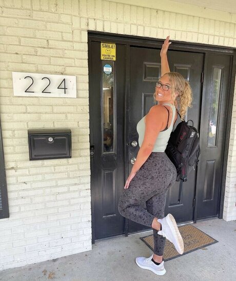 Maggie Kimberlin model nude archive