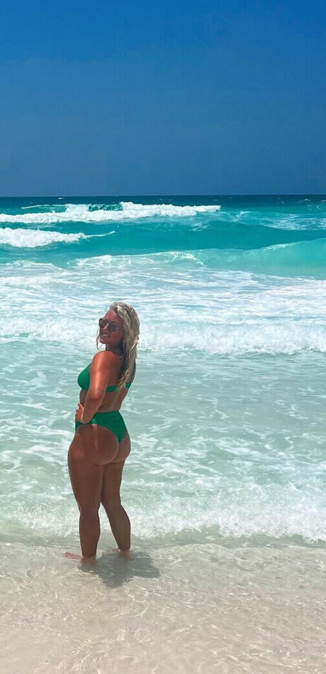 Maggie Kimberlin pornstar hd photo