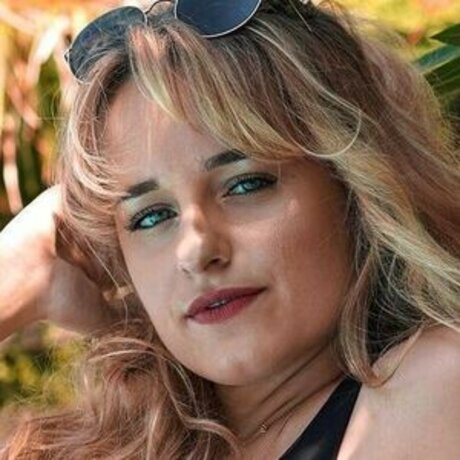 Camille LV xxx star pic