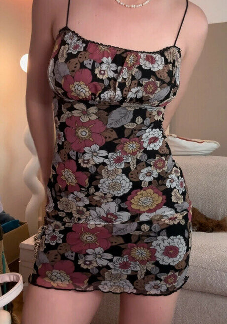 pussy spreading onlyfans erotic img