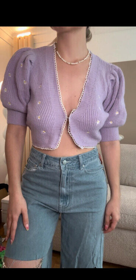 Camille LV model pretty pic