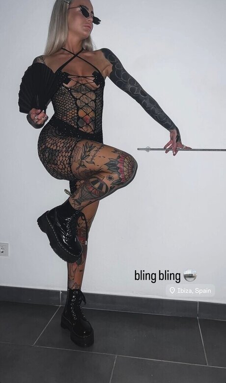 Carina mthrfckr star exclusive pics