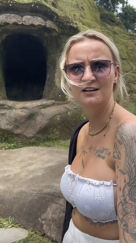 Laberrhababer Sarah pornstar hot pictures