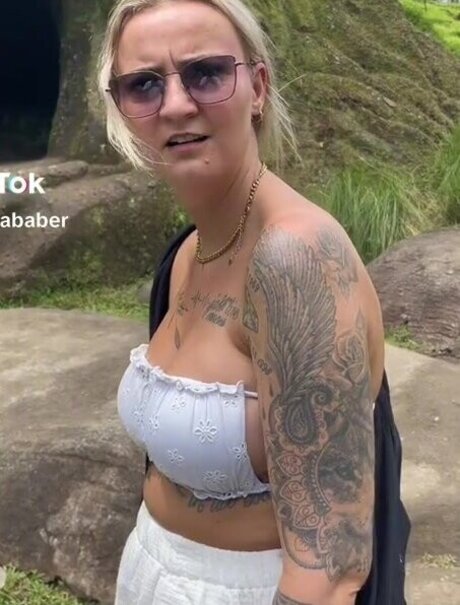 Laberrhababer Sarah nudes actress images