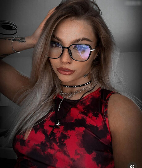 arab curvy onlyfans free naked images