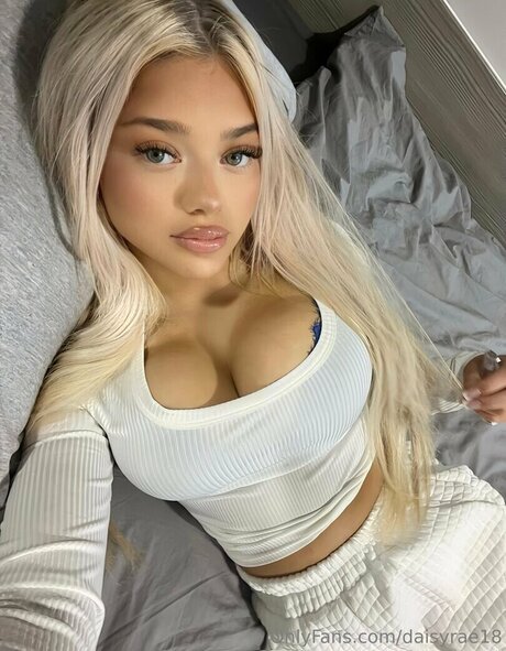 daisyrae18 sex model pics