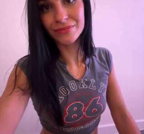 Oliviiia pornographic star image