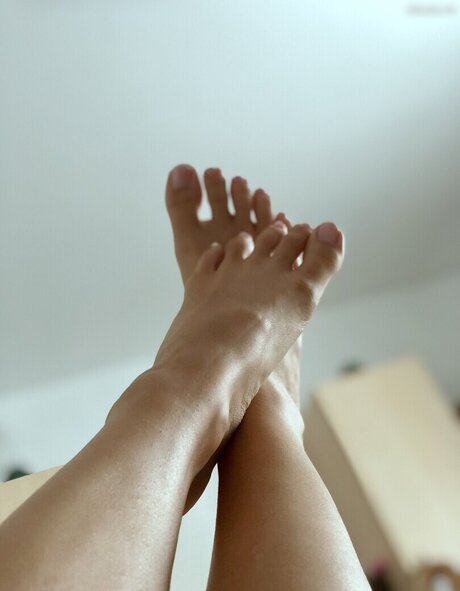 Caroline Ellin best star pics