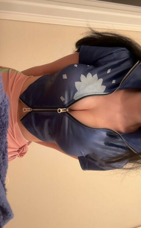 Jillynozomi xxx pornstar photos