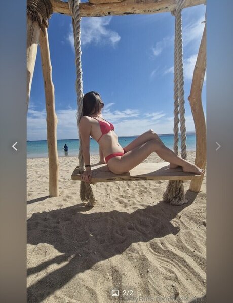 hairy latina onlyfans top photo