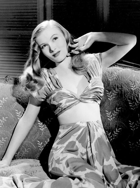 Vintage Sexy Celebs art star pic