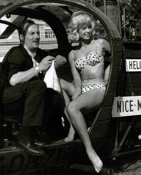 Vintage Sexy Celebs free model gallery