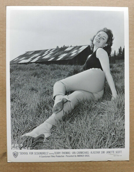 Vintage Sexy Celebs nudes pornstar archive