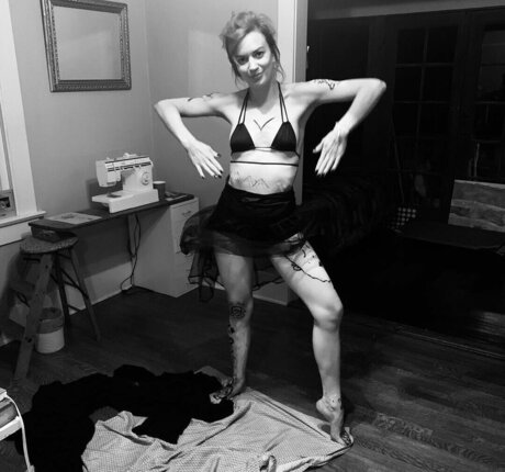 Britt Lower model art pic