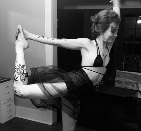 Britt Lower top model pictures