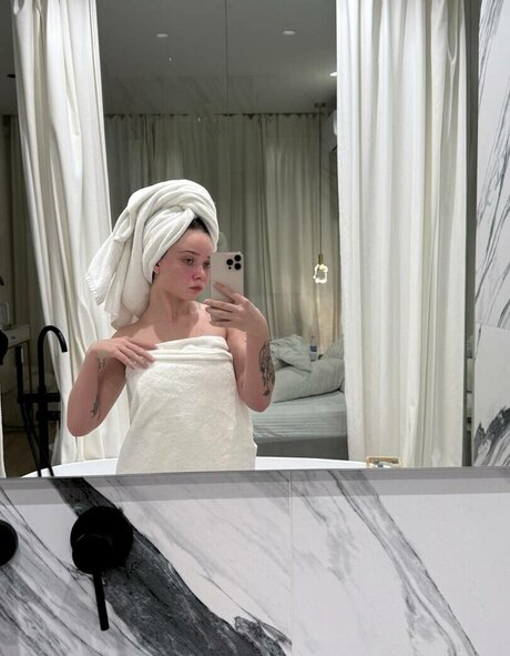 Enina24 pornstar beautiful img