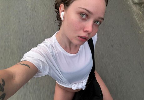 Enina24 model nude gallery