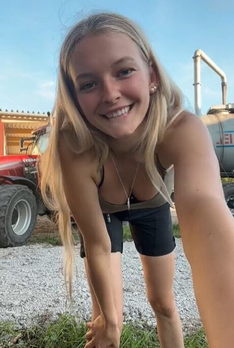 Paulas Landleben erotic model pictures