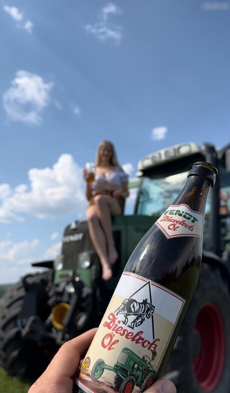 Paulas Landleben adult star gallery