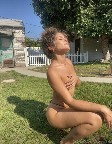 Ayyon Nikki pornstar best pics