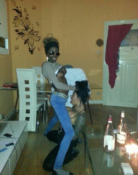 hairy legs onlyfans beautiful nude images