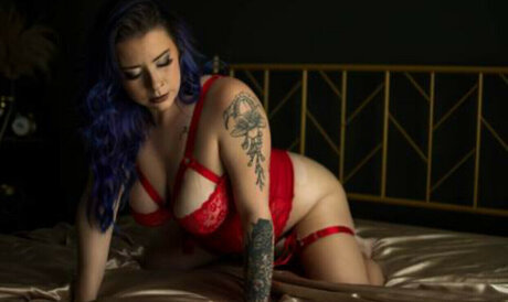 Demon Demi porn model img