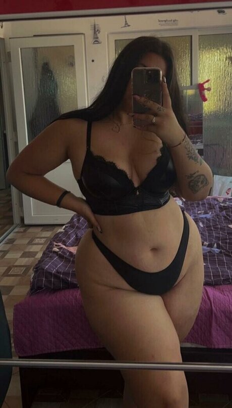 Ellyyelly star art pics