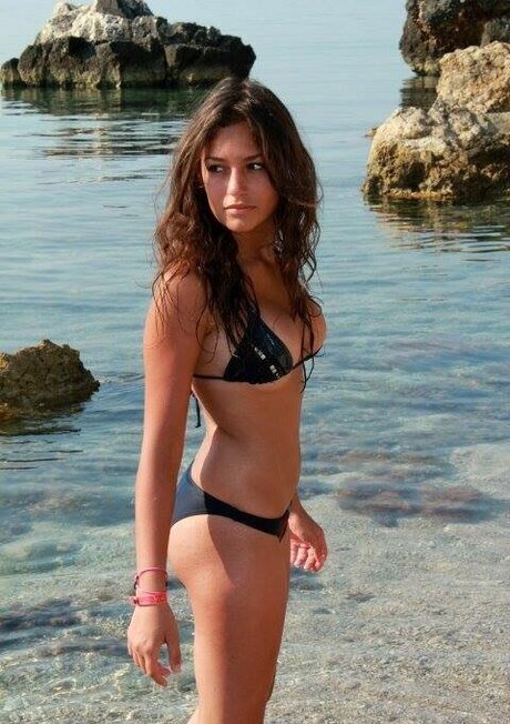 Eva Murati hd actress gallery