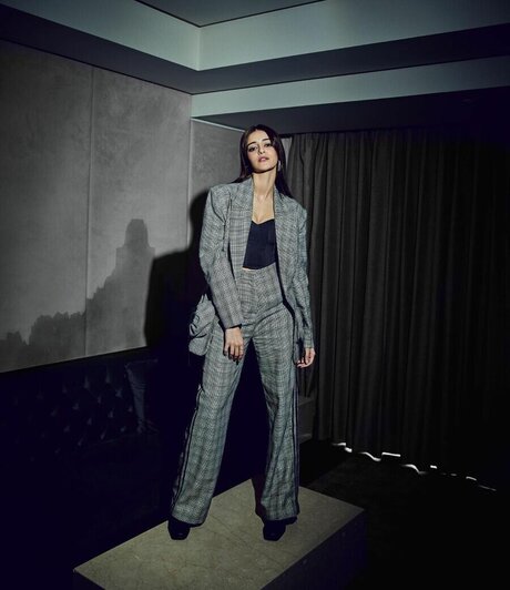 Ananya Pandey hd pornstar gallery