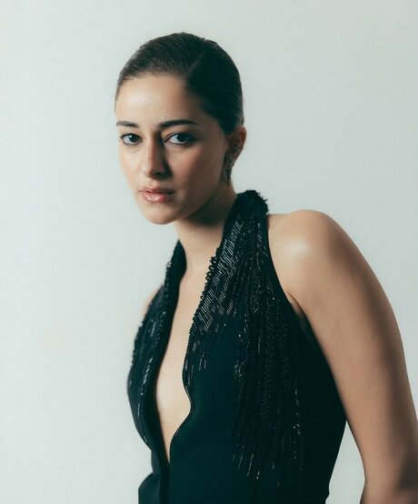 Ananya Pandey model beautiful pics